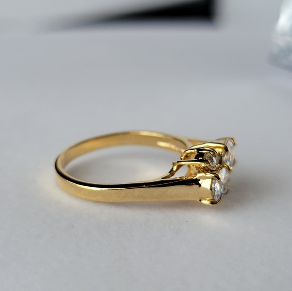 Vintage CZ Cluster Ring Yellow Gold Plated Simulated Diamond Engagement Ring 6 ¼ - Picture 7 of 14